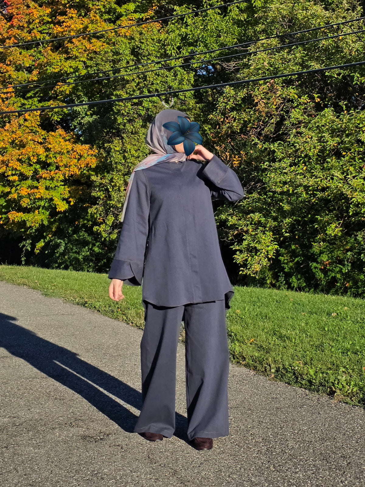 Ayla modest two-piece outfit worn
Ayla modest two-piece outfit worn without the belt for a relaxed fit.
